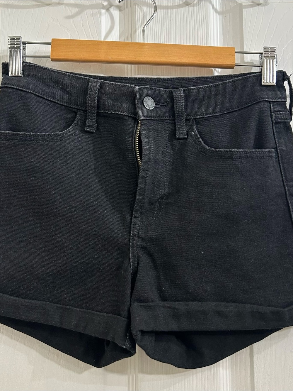 Old Navy High-Rise WOW Black Denim Shorts | Rolled Cuff | Women’s 0